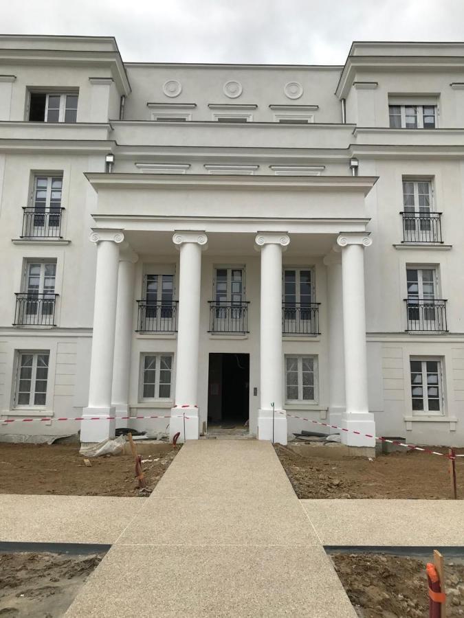 3 Room Flat In Parklane - 1,5Km Disney Serris Eksteriør bilde