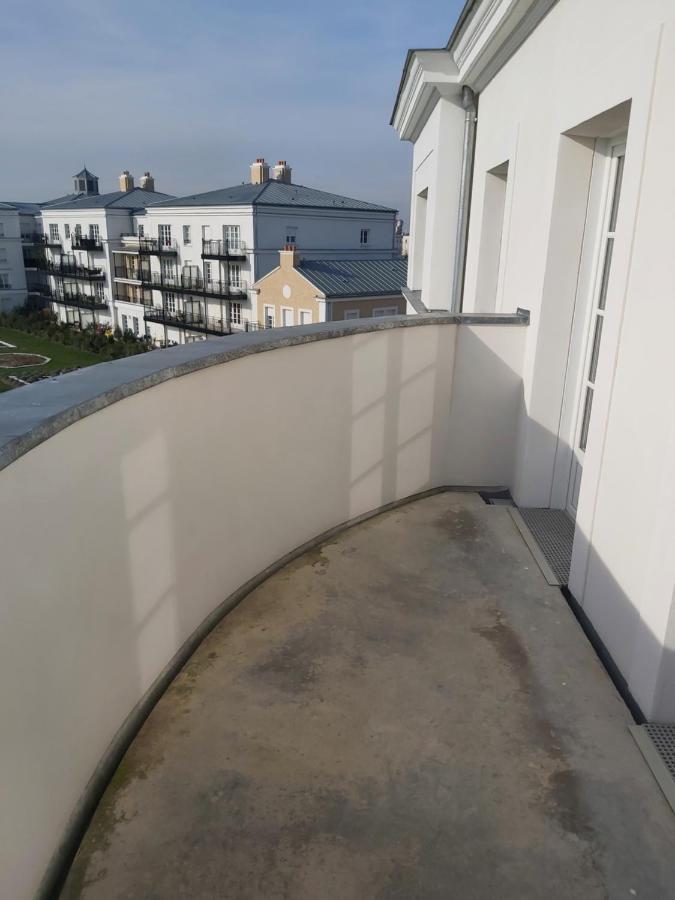 3 Room Flat In Parklane - 1,5Km Disney Serris Eksteriør bilde