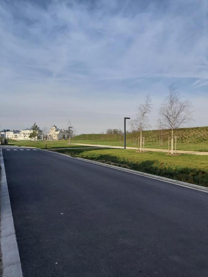 3 Room Flat In Parklane - 1,5Km Disney Serris Eksteriør bilde